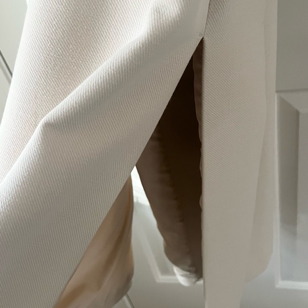 H&M mid length Coat with tie wrap- Cream, size Large - Picture 5 of 6